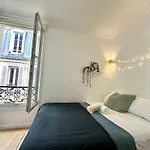New 134 Suite Piaf - Cosy Apartment Paris Center